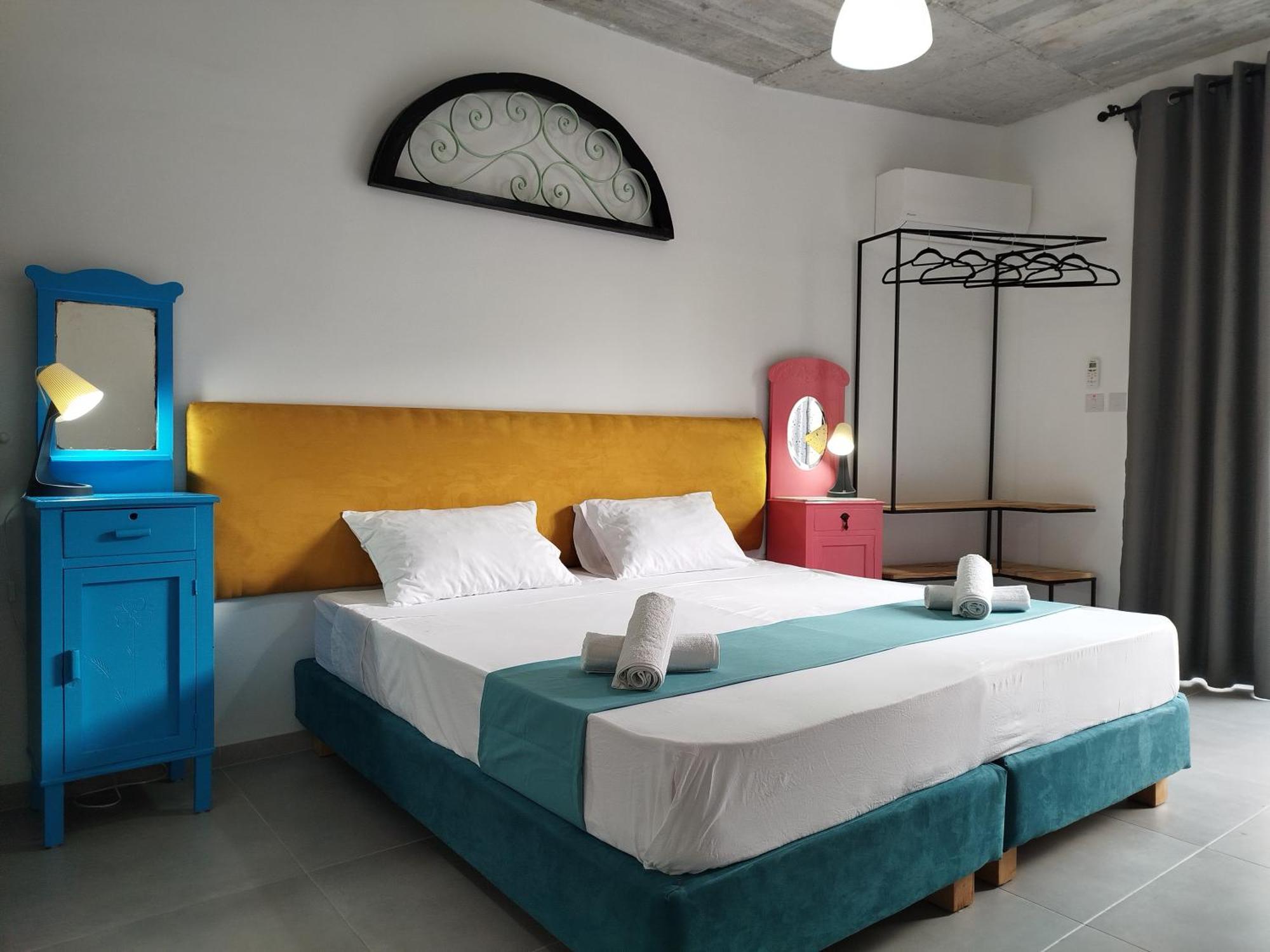 Limestone Sun Suites 슬리에마 객실 사진